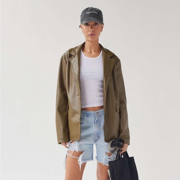 Urban Outfitters Oversized Jules Faux Leather Blazer Olive Small - Picture 1 of 15